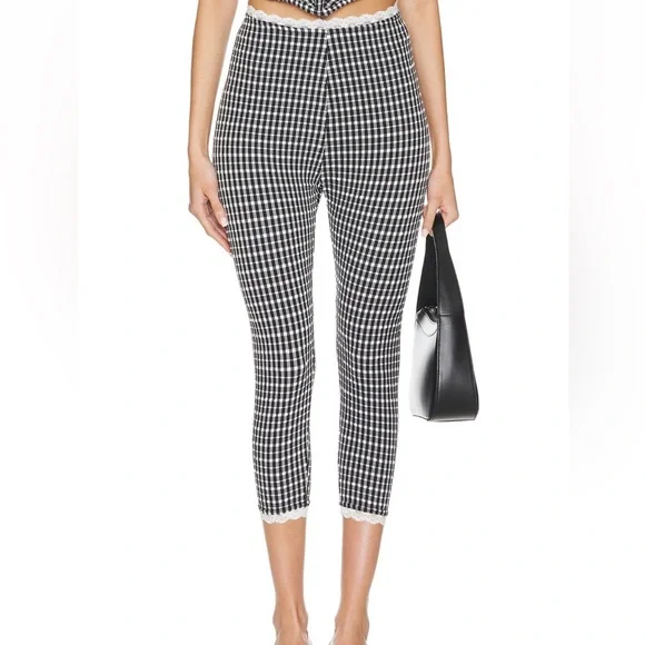 Somebodee Gingham Capri Pants in Black
